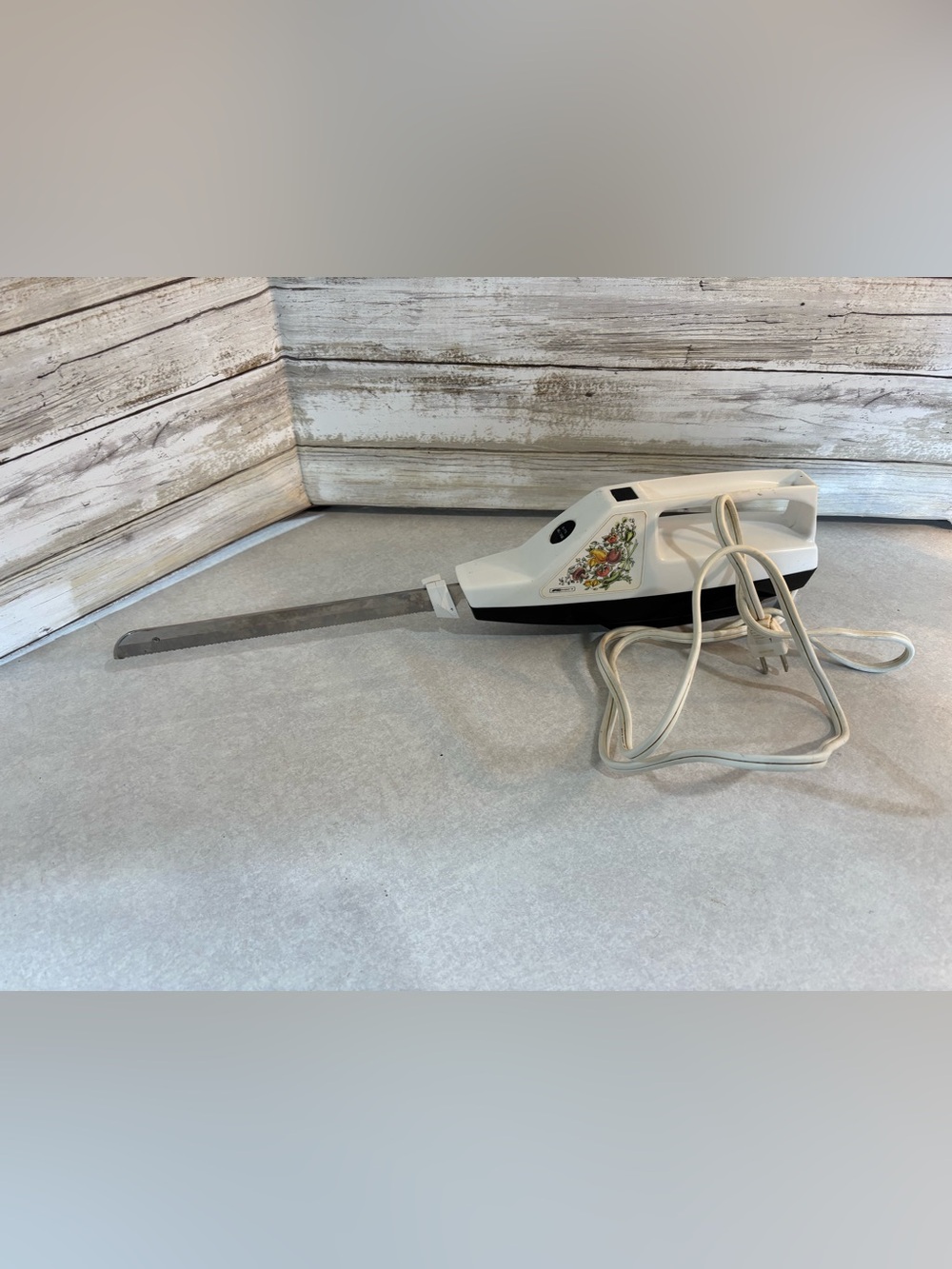 Vintage K-Mart brand electric knife